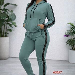 Women's Green Tracksuit Set